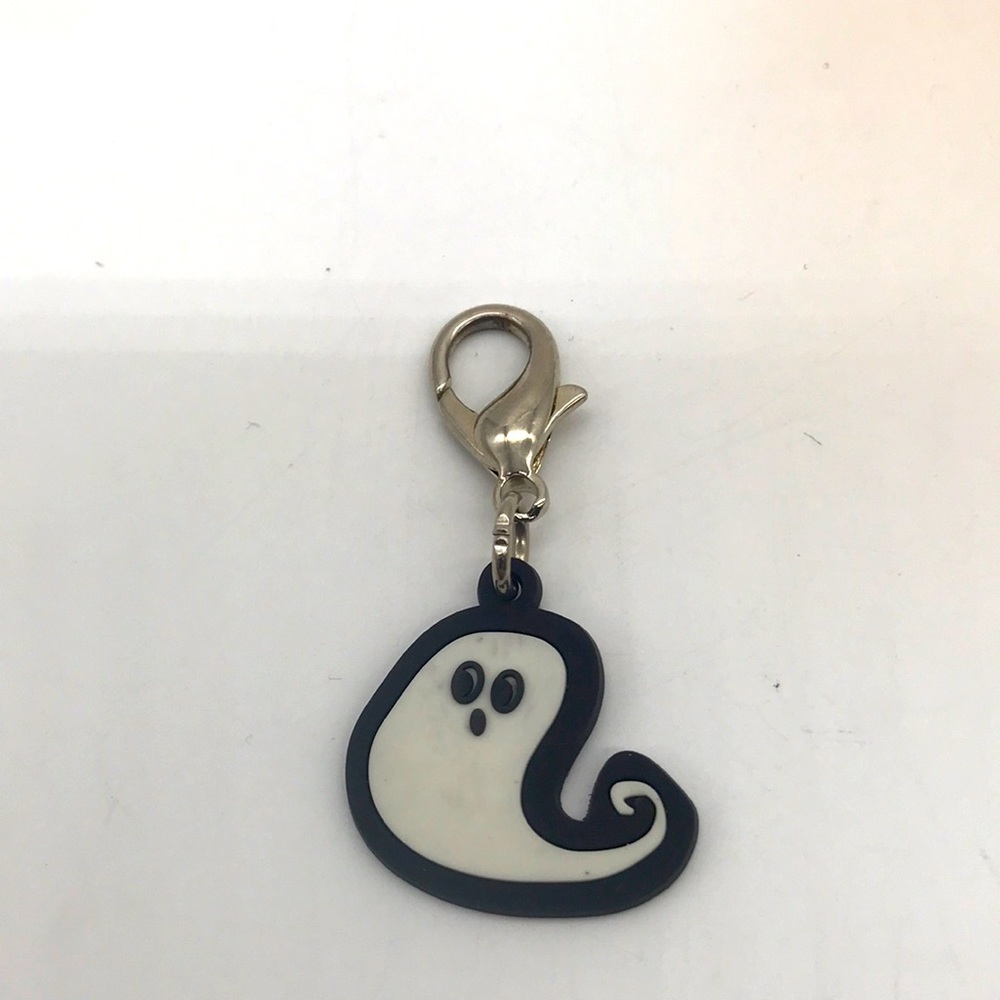 Dog Collar Charm-Black & White Foam Ghost size 1”